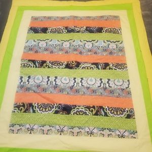 HANDMADE MINI QUILT 38" x30"
